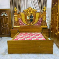 غرفة نوم توج • ٥ قطع • خشب صاج