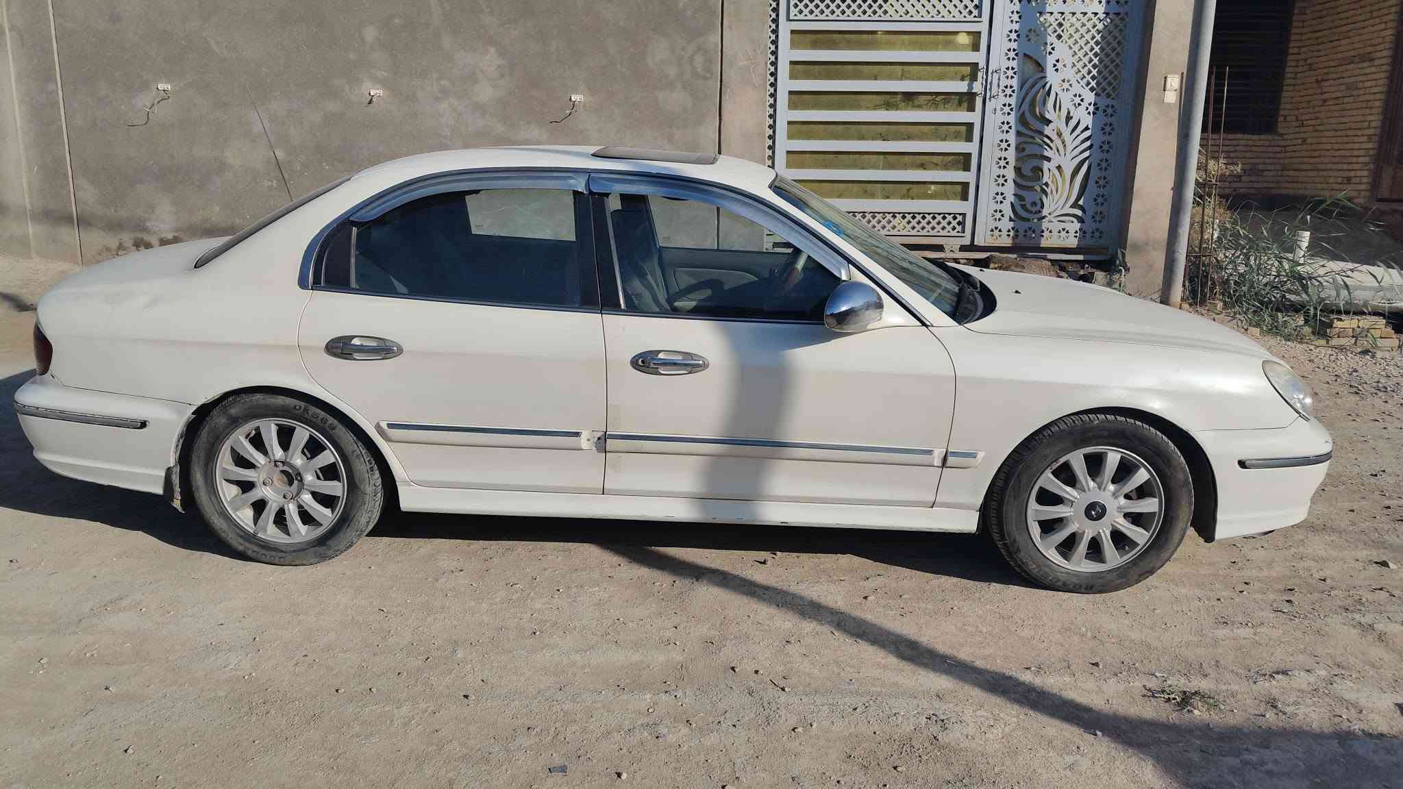 سوناتا 2005 ( وفود ) رقم بغداد بأسمي، محرك 2700 ، 6 سلندر، تبريد شغال وارد امريكي 
السيارة بيها تنقيص دهن يعني تنقص لتر بكل تبديلة ( يعني كل 3000 كيلو ) السعر 65 ورقة 
العنوان: بابل/ الهاشمية 
للتواصل الاتصال ***********
