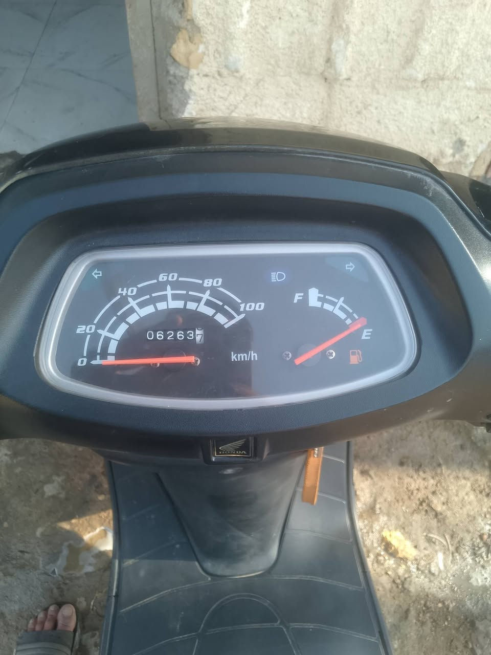 السلام عليكم دراجه للبيع ماليزل سبيسي كلشي ما عوزها السعر 300وبيها مجال للشراي الاتصال ع هذا الرقم  *********** المكان الكوت الجديده
