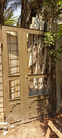 للبيع وزنه ثكيل سعر 150 الف 07705844102