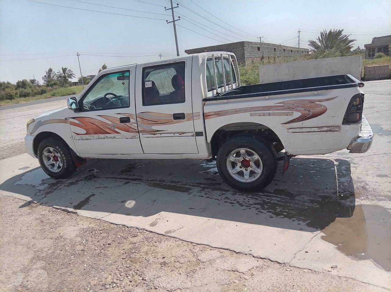السلام عليكم سياره كنو موديل ٢٠٠٩ محرك بخاخ العنوان الضلوعيه الحردانيه رقم الهاتف ***********
