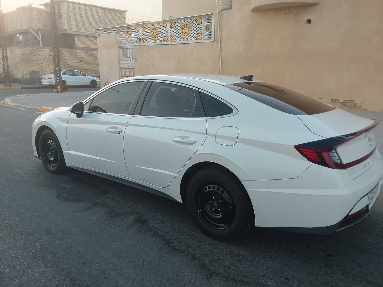 سوناتا هايبرد 23 خليجي تكسي دبي
كفاله فقط تغيير لون ماشيه 68 فول مواصفات ما عده الفتحه 
بصمه تشغيل بصمه أبواب 
شاشه اعطال
شاشه لمس تدعم كار بلي 
اوامر صوتيه
كشنات جلد 
تبريد قطعتين 
حساسات امامي خلفي 
أربع انضمه قياده 
مرايات شفط 
تشغيل عن بعد 
سايد بريك دكما 
كير بيانو
مثبت سرعة 
تحكم ستيرن جهتين 

العنوان البصره 
***********

السعر 135 وبيها مجال قليل
