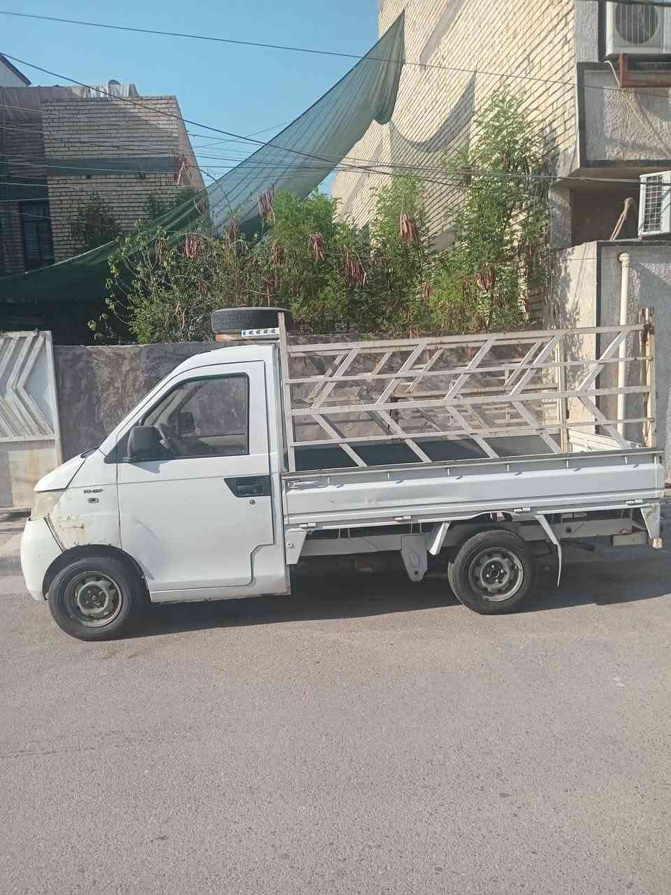 السلام عليكم 
للبيع سيارة خمل شيري 
السعر ٣٠ ورقة وبيها مجال
***********
