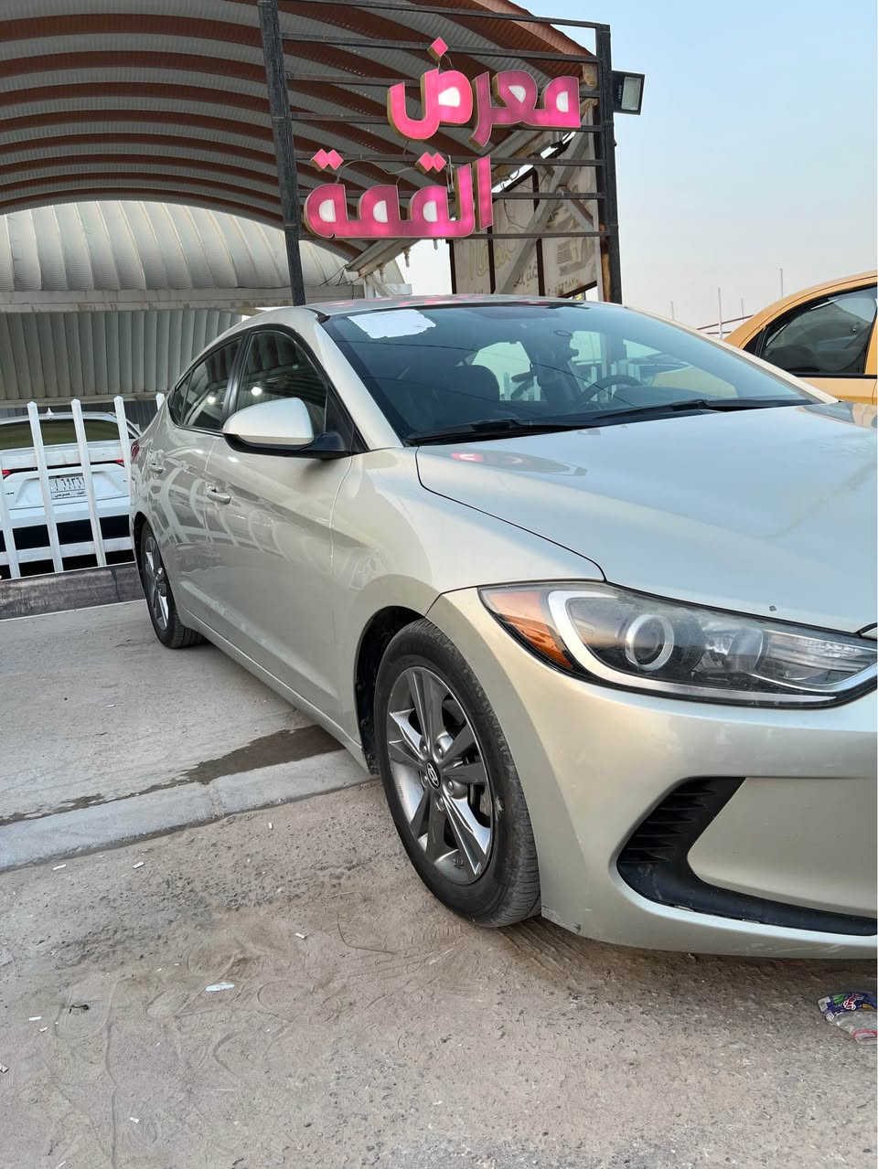 هونداي النترا ٢٠١٧ وارد امريكي 
ليبل واحد
ضررها بنيد موضح بالصور 

ماشيه ١١٥ الف ميل
استعمال شخصي
مواصفاتها
 شاشه
تحكم ستيرن
٣ انظمه قيادة
 السعر ١١٥ وبي مجال
*********** النجف, العراق
