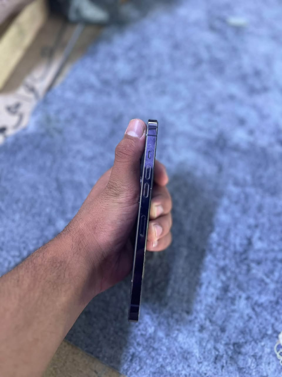 سلام عليكم ايفون 14برو ماكس
ذاكره 256 بطاريه 84 شرق اوسط 
مبدل كلاس والضهر مكسور بدون ملحقات 
السعر 700وبيه مجال ***********
