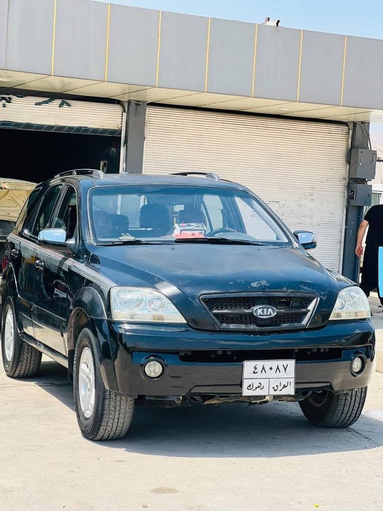 کیاسۆرینتۆ٢٠٠٥ گێڕو مەکینە ڤیڤی تی دونیو ئەڕنەب ،، ساخ دەعمو بۆیاخی نیە، چوارتایەو سپێریشی لۆکە ، کارەبایو و تەقەوڕەقەی بەشەرت زۆر پاکە ڕەقەم دهۆکە سەنەویو وەکالەتی لەگەڵە ، بەسماڵی مەدەنی و کێشەو دزیاری بەشەرتە، گۆڕینەوەش دەکەین نرخی ٤٥گەڵایە ژمارە،،*********** السليمانية, العراق
