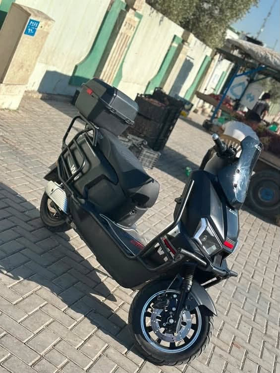 ماطور الصاعقه المدرع🥷🏻
بطريات 6مسطره الجبير 

ملف 2500 

دبل اسويج 

ماطور نضيف حيل مستخدم شي قليل 

صندوق خلفي مرايات اصليه 

السعر 995 وبي مجال 

التواصل ***********
