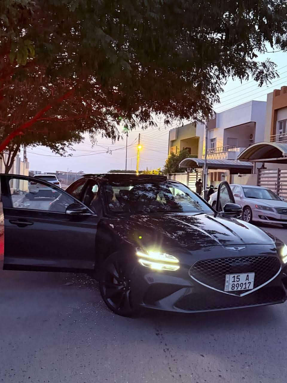 للبيع

GENESIS/G70 /2023

2.0T

المواصفات:  

. بانوراما 

• كشنات تدفئة  

• كشنات تبريد

• تدفىة بلمقود  

• وضعيات قيادة (Eco / Comfort / Sport / Sport+ / Custom)  

رادارات 360 درجة

• Auto Hold  

• داخلية جلد احمر  فخم  

• شاشة وسطية كبيرة  

• عدادات ديجيتال  

• رادارات (أمامي + خلفي + جانبي)  

• كشنات كهرباء  

• نظام الحفاظ على المسار  

• مثبت سرعة تفاعلي  

• قيادة شبه ذاتية  

• دخول ذكي + إنارة ترحيبية  

• إضاءة مرايا ترحيبية  

• لايت LED أمامي وخلفي  

الحالة:  

• حادث خفيف جداً 
خشم البنيد راجع بارد فقط 
بدون ايرباك بدون لغود بدون شواصي 
سيارة اي نقص مابيها تايرات جدد شادلها 
 
السياره معوقيين 
 العنوان : الانبار الرمادي 

 السعر 205

للتواصل :***********
