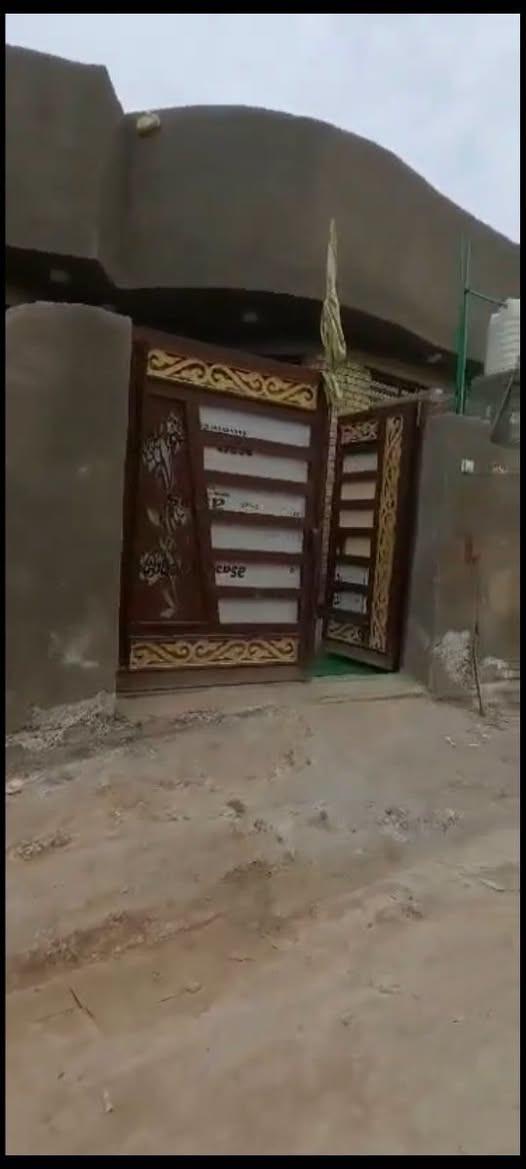 سلام عليكم 
📍بيت للبيع مساحه 200 متر 
نوع لسند 25.
البيت حديث بناء جديد كونكريت مسلح 
📌العنوان منطقه بليبيج الثانيه السعر 84 مليون 🔥
[[وتساب***********]]
______________________
[[اتصل. ***********]]
