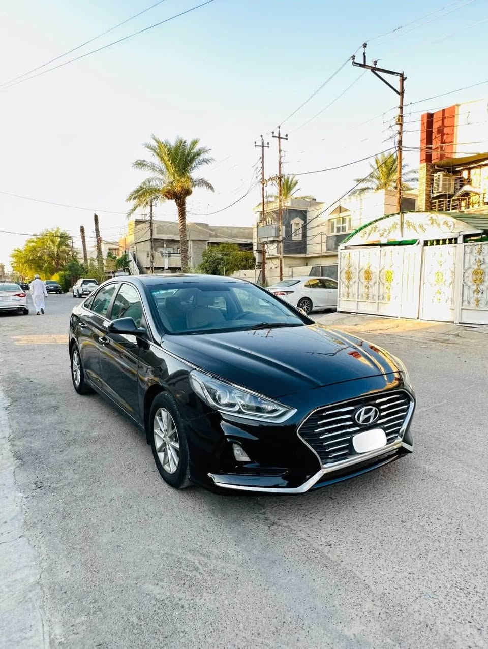 للبيع هونداي سوناته 2018
رقم ديالى الجديد 
سنويه جديده بأسمي هزه جديده 
تحويله هنا بغداد بكل موقع 
محرك 2400 مكفوول
كير AT مكفوول
صدر أمامي خلفي شاده جديد 
تخم تاير شادله جديد 
شاشه كبيره 
داخل بيجي 
لايتات جدد شادهن 
ماشيه 80 
ليبل واحد السياره بدون تبديل نهائياً 
جمييع الأيرباكات سليمه 
سياره جاهزه ونظيفه خاليه من كل نقص 
بيه 4 قطع صبغ 
السعر 110ورقه 
مكاني الغزاليه 
***********
