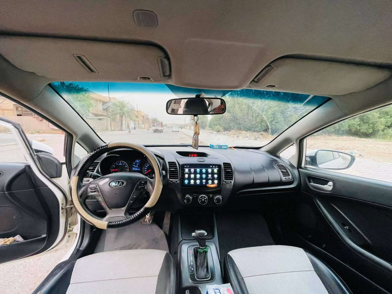 🚘 للبيع كيا سيراتو 2014
محرك 2000

🔹 الموديل: Kia Cerato 2014
🔹 المحرك: 2000 CC
🔹 خليجي 🇦🇪
🔹 السيارة موجودة في واسط – الكوت
🔹 صبغ جاملغ بدون تصليح، مع وجود جزء مصبوغ من الباب الخلفي.
🔹 السيارة للاستخدام الشخصي

💰 السعر: 126

📍 المكان: واسط / الكوت
📞 ***********.
