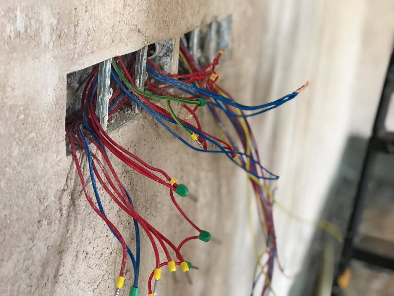 تأسيس كهرباء • داخل وخارج بغداد