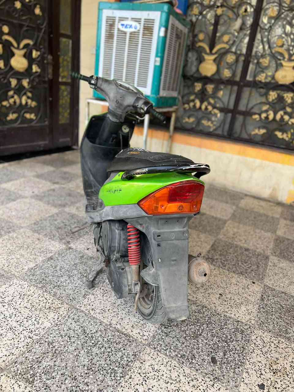 ماكس عدله الدراجه كفاله عامه الدراجه احله من الصوره كلشي شغال سلف هندر نكره المكينه مامفتوحه بس من عده السلف تجاري والكفرات الخضر تجاريات الدراجه شلعه معدل كلش قوي سعر 650 بيهئ مجال المكان بابل الرقم ***********
