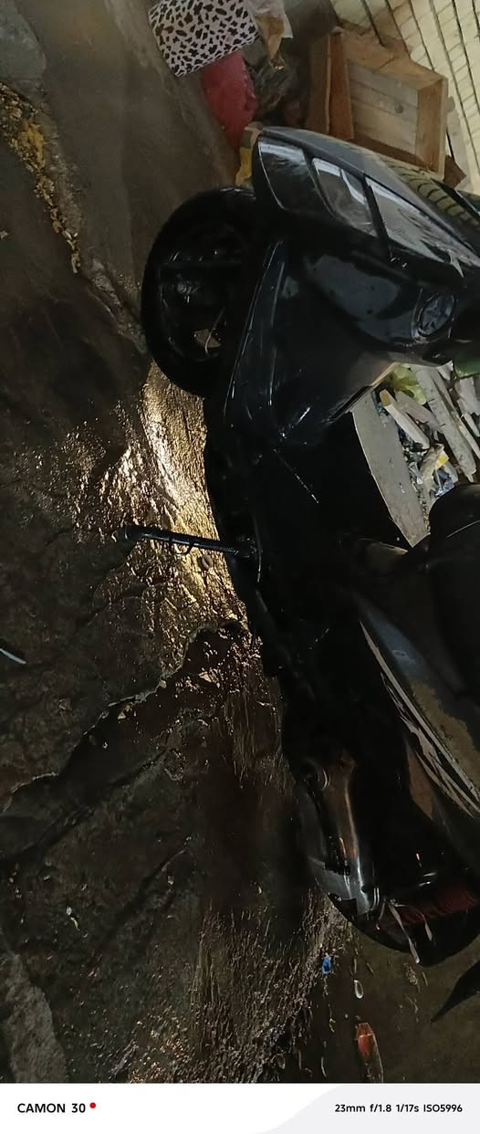 دراجه ثعلب للبيع سعرها 300وبيها مجال الدراجه ترا بيها صوت بل مكينه ف من تجيني ابيعلك كوم حديد بس الدراجه تشتغل ودك عندك أقل شي 100 بس ما اكفله الك غير انو اكفلها سرقه اي غير شي تعذرني مو توصل يمي وتكعد طلعي بيها صوت بيها كذا هاي الدراجه ومضحه بل صور وبيها مجال ***********

نص مكتوب في الصور:
- CAMON 30  23mm f/1.8 1/20s ISO5143
- CAMON 30  23mm f/1.8 1/20s ISO4377
- CAMON 30 23mm f/1.8 1/17s ISO5996
- CAMON 30 23mm f/1.8 1/20s ISO2625
- CAMON 30  23mm f/1.8 1/20s ISO5067
