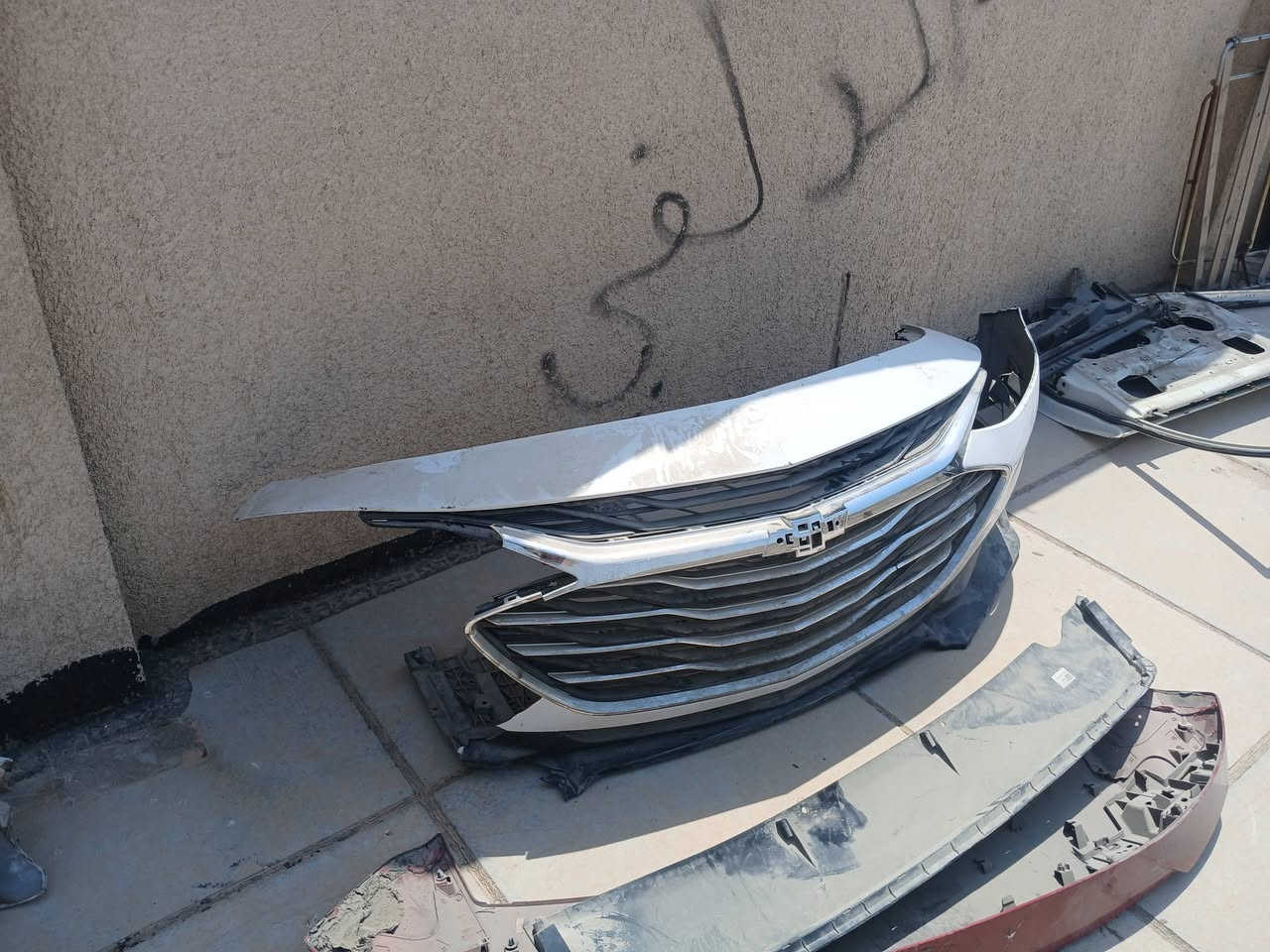 دعاميه ماليبو مكسوره هيه وشباك وبلوجكتر السعر300مكان بغداد الامين رقم التليفون ن***********
