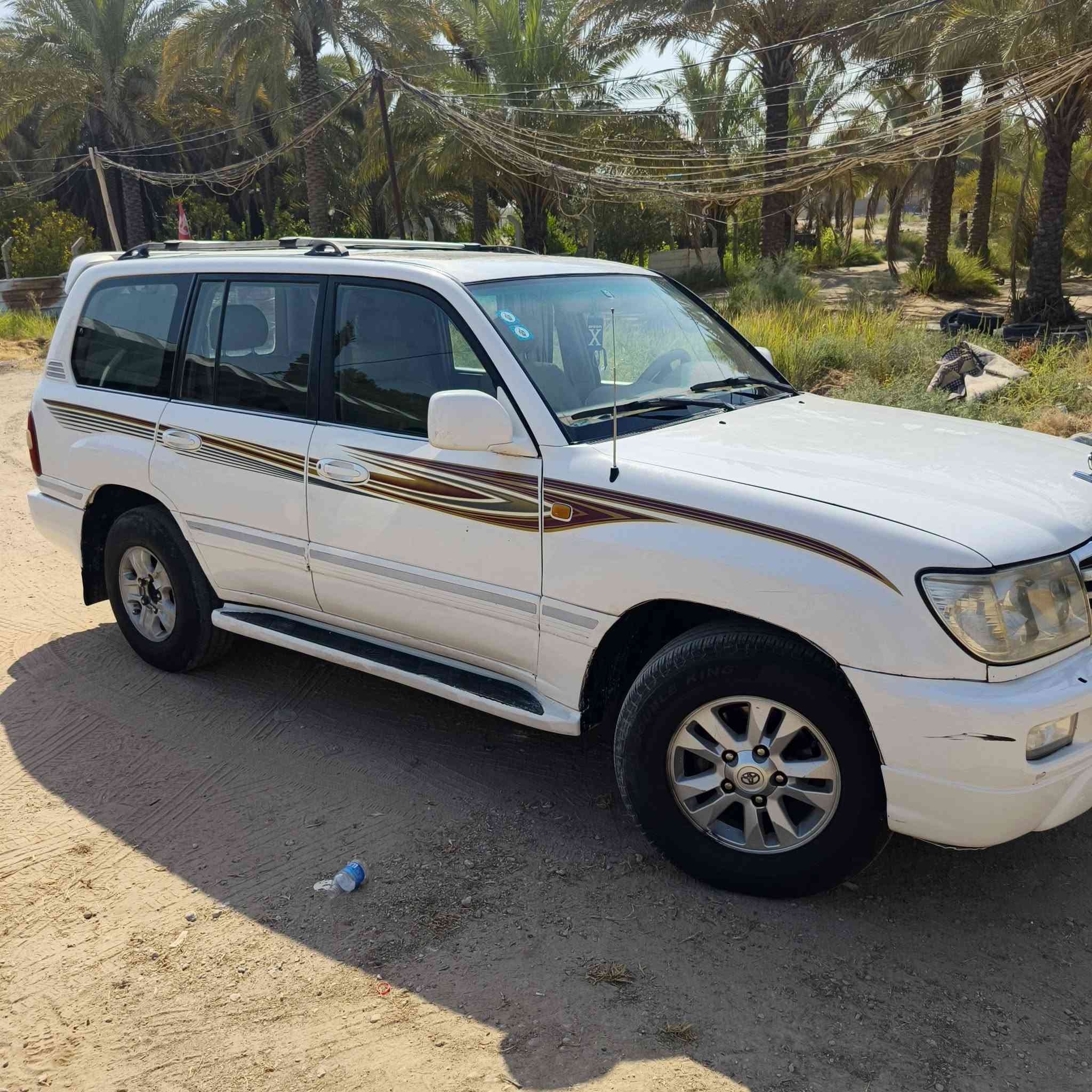السلام عليكم لاندكروز موديل 2000 مصبوغه حزام كير ومحرك 3000 vvt  رقم انكليزي لغايه 2029 بأسمي تبريد ومحرك كير خير من الله السعر 115 للاستفسار ***********

