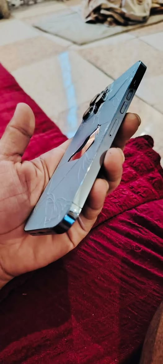 آيفون ١٣ برو ماكس ذاكرته ٢٥٦
مبدل شاشه وبطاريه أصليات بطاريته ١٠٠ وضهره مكاني بغداد سعره ٤٧٥ الف قفل سعر مناسب ***********
