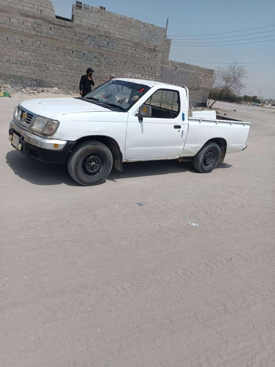 سلام عليكم نيسان 2000 محرك ونجي شرط تحويل سنويه مامنتهيه شاصي مكفول مكان بصره زبير/***********
