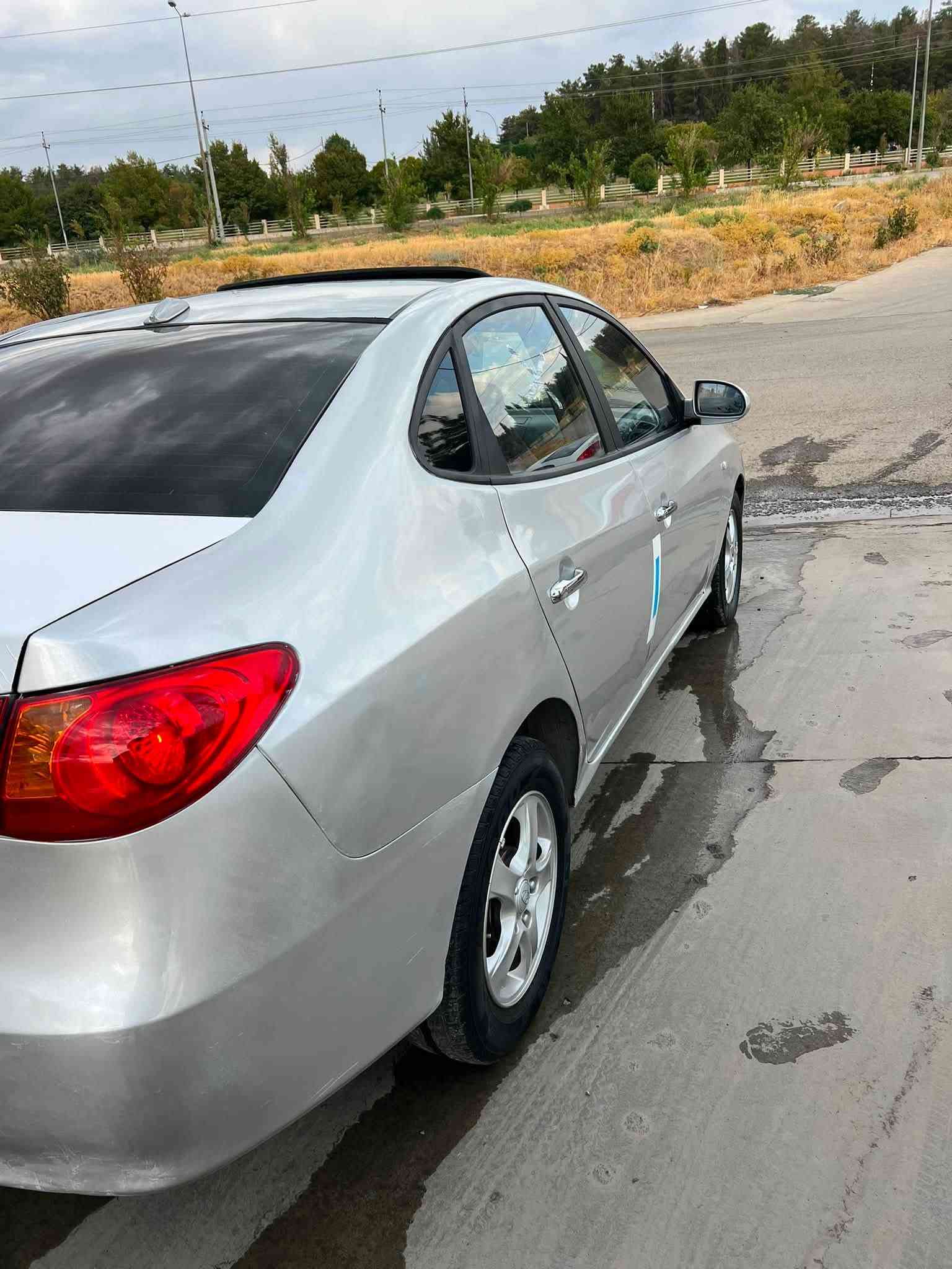 بەناوی خودای گەورە هۆندای ئەڤانتی ٢٠١٠ بڕاوە کۆد و بارکۆدە 
لێزەری هەموو گیانی بەشەرت گێڕو مەکینە و دزیاری و کۆد و بارکۆد سەرەدەبڵ کەڤەر  هەمووی بەشەرت ژەنگ و خایسی نیە سەیارەکە هەتا بڵێی جوانە کامل مەسروف کراوە برێک بەستراوە شوێن بڕاوەکەی چاک کراوەتەوە جامەکانی هەڵگیراوەتەوە ٤تایەی لۆک لۆکی لە ژێردایە  زۆر زۆر جوان ماوەتەوە زۆر 
شوێن قەلادزی بەس فرۆشتنە تکایە گەر مووشتەری نی سەرم مەیەشینە  هەموو گیانی بەشەرتە سەیارەکە ئەوەی تۆ پێت خۆشە بەشەرتە گێڕ و مەکینە بەشەرتی ١٠٠ فیتەر 

***********
ڤایبەر و واتساپی لەسەرە
