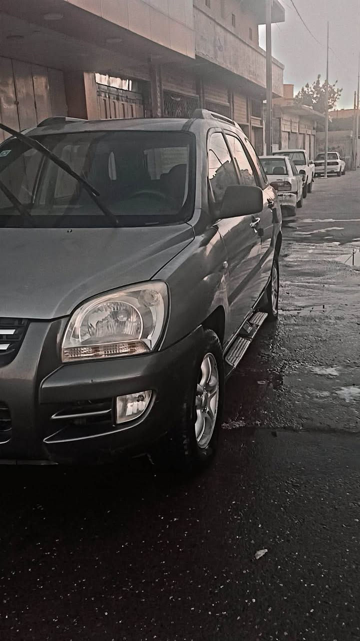 سلام عليكم سياره اسبورتج مديل 2008 دفع رباعي 6سلندر السعر 80وبيهه مجال  راسلني خاص  السياره بسمي ***********   ***********

