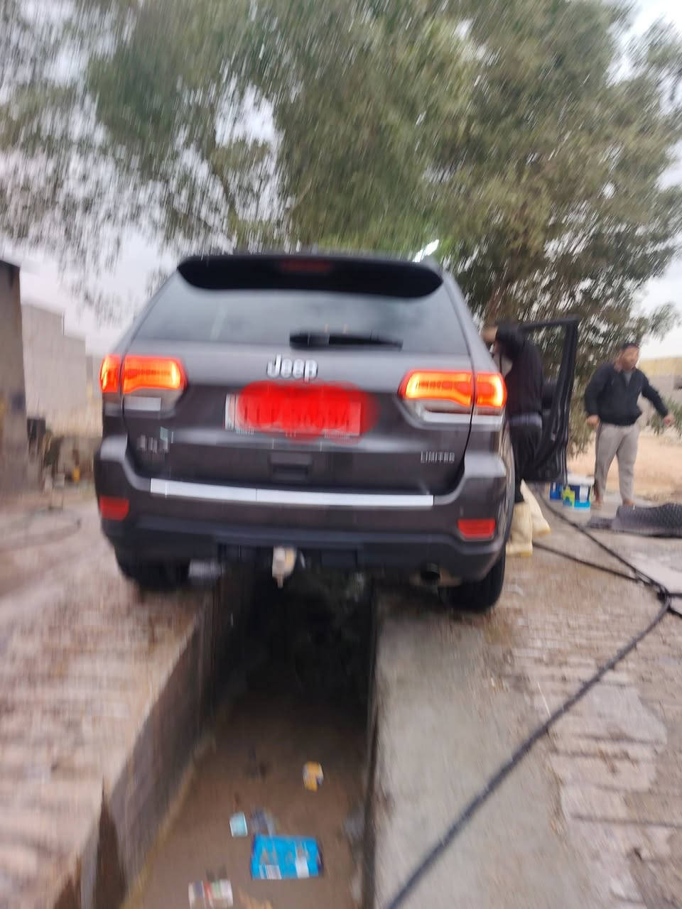 سلام عليكم جيب شيروكي لمدد ٢٠١٥ البيع رقم انكليزي بسمي بغداد حدث جملقات وبنيد
عنوان نجف كوفة علوة الفحل سعر ١٦٠ بيها مجال رقم الهاتف *********** ***********
