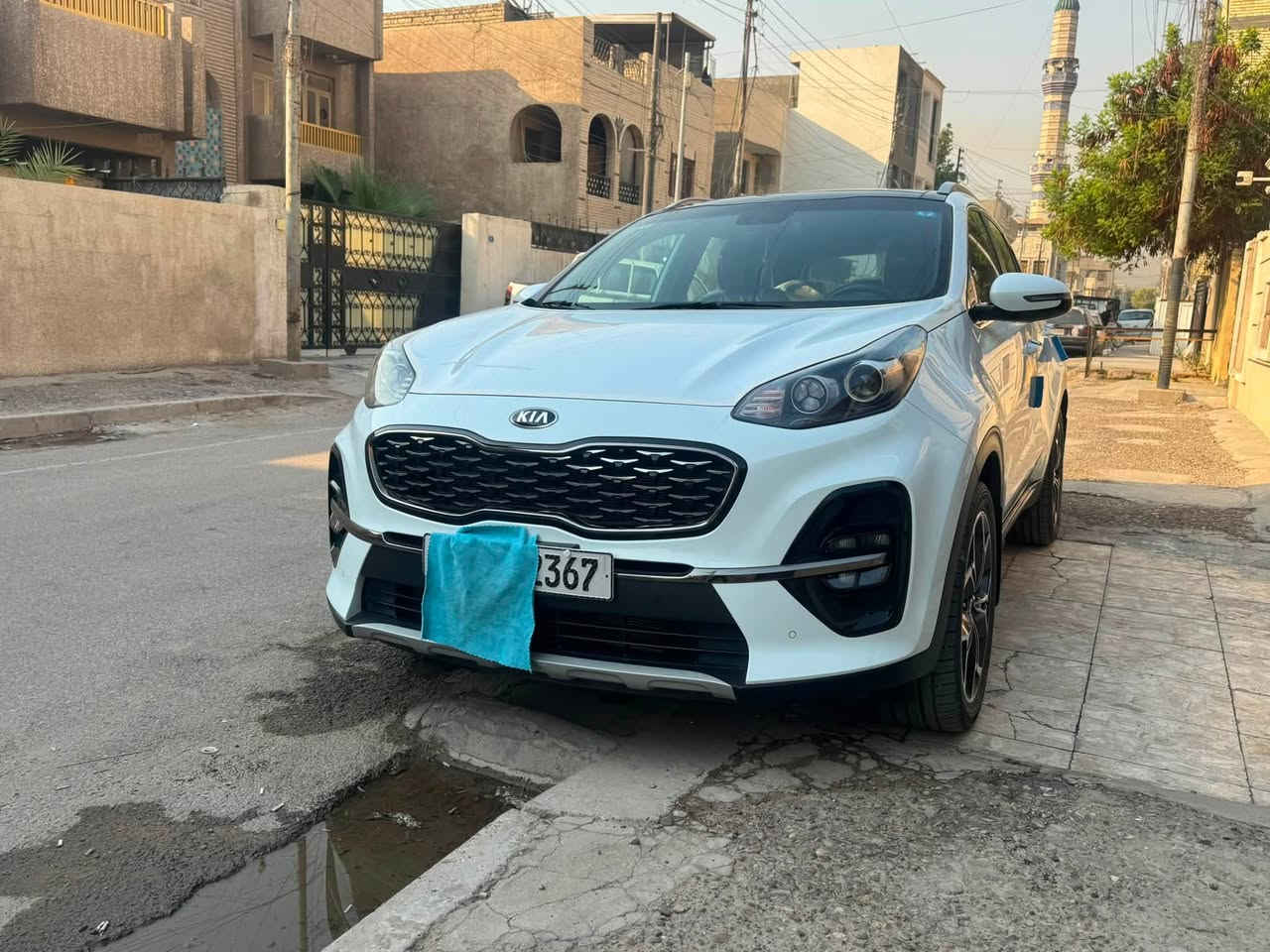 واحد على واحد رقم بغداد رقم انكليزي السياره جدا جديده مكفوله كفالة تخم تاير جديد سبير منازل بصمات عدد2 ماشيه 51 الف حقيقي   محرك 2000السعر 21$وبيه مجال بسيط بسمنا
عنواني بغداد
البياع من جهة القادسيه
***********
