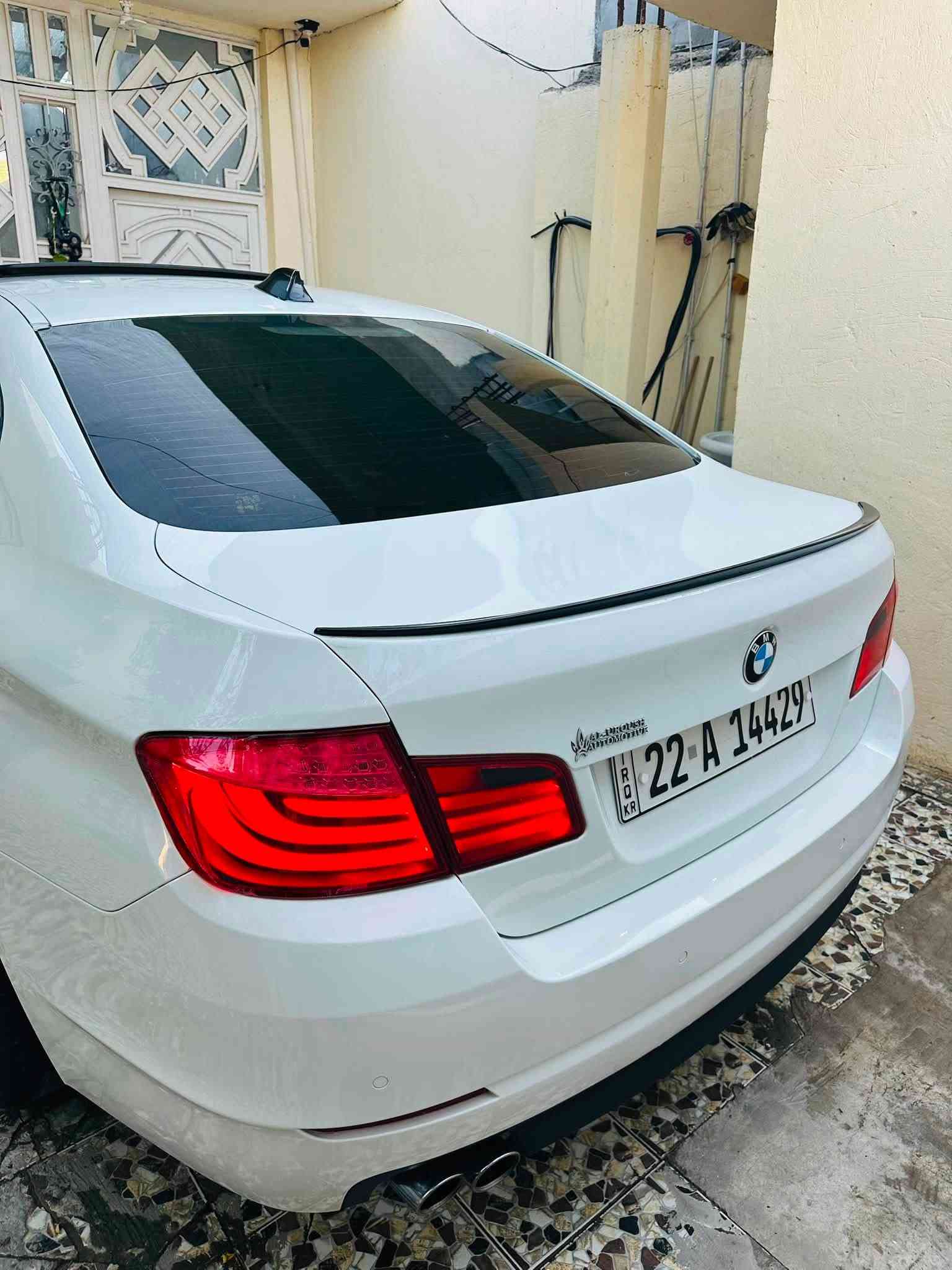 BMW_F10 2011

-------------------------------------
#السعر : 168 💵 وبيه مجال بسيط
‏
#رقم الهاتف : ***********

#رقم السيارة : اربيل

#مكان السيارة : واسط/الزبيديه
-------------------------------------

السلام عليكم 
للبيع او للمراوس  F10 موديل 2011 حجم 523 . N52 نوزل قصير 6 سلندر سيارة وارد خليجي وكاله لعروش مكفولة  رقم اربيل جديد كت M كامل سيارة محدثة G 
موصفات
1-بصمة + 
2-محرك 6🚀+كير كوبرا 8 نمر⚙️ مكفولات
3-داخل اصفر 
4-تبريد قطعتين  ❄️
5-سلايت ⚔️
6-مراية داخلية+ الجانبية عاكسة⚔️
7-تحكمات ستيرن ⚔️
8-مري شفط 📱
9-تبريد منفصل 💨
10-داخل بيجي  ⚔️
11-شاشة اعطال🖥
12-شاشة صغيرة 💽 
13-نظام قيادة طبيعي + سبورت S
14_بردة كهرباء
15-حساسات  امامية خلفية 🔥
16-ويل حجم 19 M تو سايز   ⚔️
17-صدر امامي خلفي جديد⚒
18-سايد بريك كهربائي 
19-انارة ترحيب خارجية 💡
20-لايت اوتو 
21-اوتو هولد 

-------------------------------------
