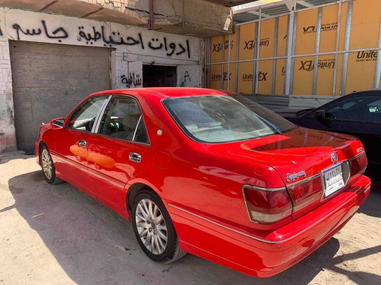 سلام عليكم ملكة معلاية رقم بغداد 2005 سيارة كص قمارة محرك ديفور صغير وكالة فقط السعر 43$رقم الهاتف ***********
