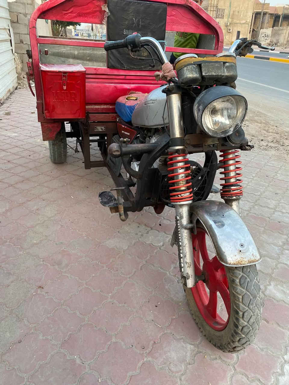 ستوته • محرك ٢٠٠ • شاصي نضيف