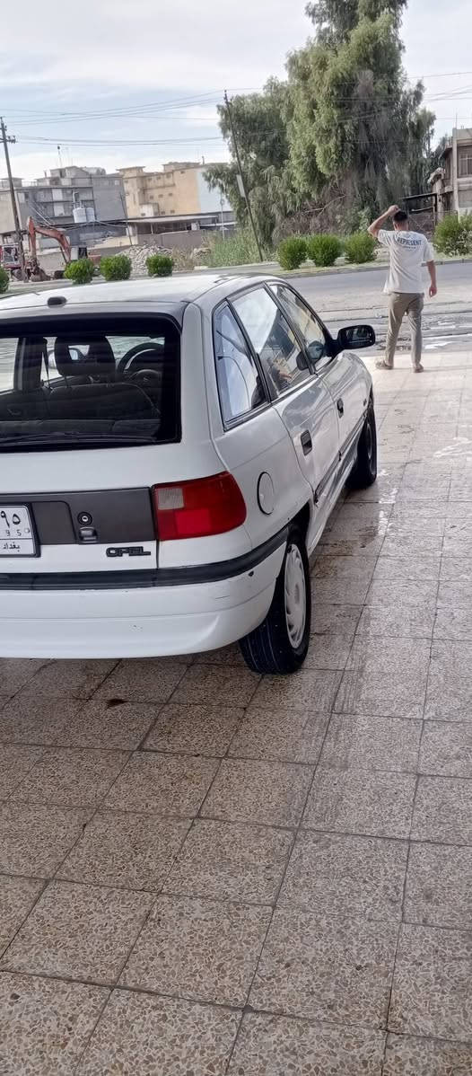 استرى موديل ٩٢ رقم بغداد سنويه ٢٠٢٧ شرط التحويل تواير جدد مكينه فحم بدايه صرف صندوق الخلفي مبدل معجون بل جاملغ الخلفي او شوف العين يبري الذمه. 
***********
