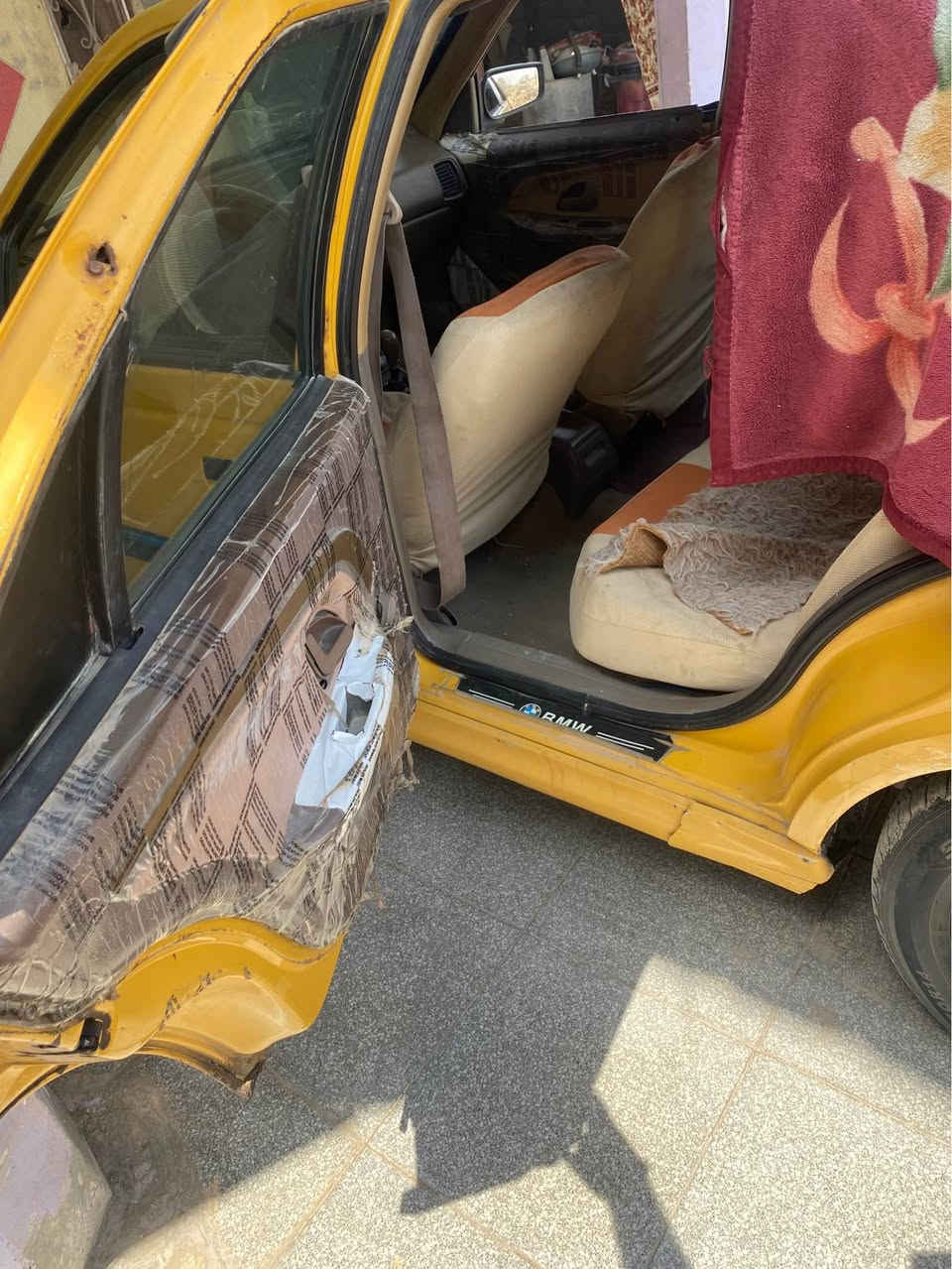 سلام عليكم بيجو 405 رقم بصره سنويه لل٢٧ تحويل يمتا ماتريد غرامات مصفره سياره جاهزه عوزها ترتيب قليل البدي شوف العين مكينه كير حداده حلوات رايدها ب٢٥ وبيها مجال مكانها بصره رقم*********** البصرة, العراق
