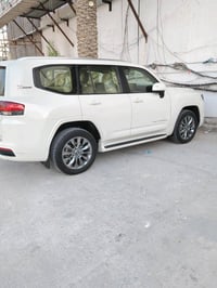 للبيع فقط تويوتا لاند كروزر موديل ٢٠٢٢ فول مواصفات ومكفوله كفاله عامه ...
