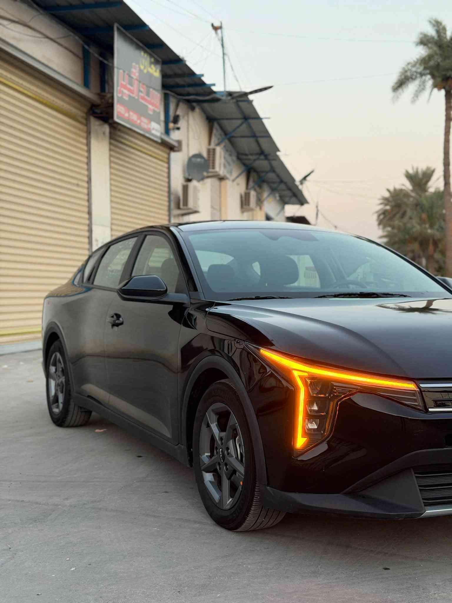 كي فور 2025 بدون ايرباك
محرك 2000 دوش
عداد : 16 الف 
مواصفات lx

بصمة 
بصمة ابواب وجنطه 
تشغيل عن بعد 
لد امامي 
لد خلفي 
كامره 
عدادات الكترونيه 
شاشه متصل تدعم خرائط 
مود درايف متعدد 
نقاط عمياء مع رادار جانبي 
كامره رادار اماميه مع رادار امامي 
رادار خلفي 
منافذ شحن خلفية 
فول تحكم ستيرن 
كروس سرعه مع تحديد مسافه امان 
فول قياده ذاتيه وتحديد مسار 
اوتو هولد 
سايد بريك كهرباء 

حادث سياره خشم بنيد فقط 
بدون ايرباك باقي سياره مكفول 

عنوان : كاظمية جكوك 
السعر : 167
استفسار : ***********
