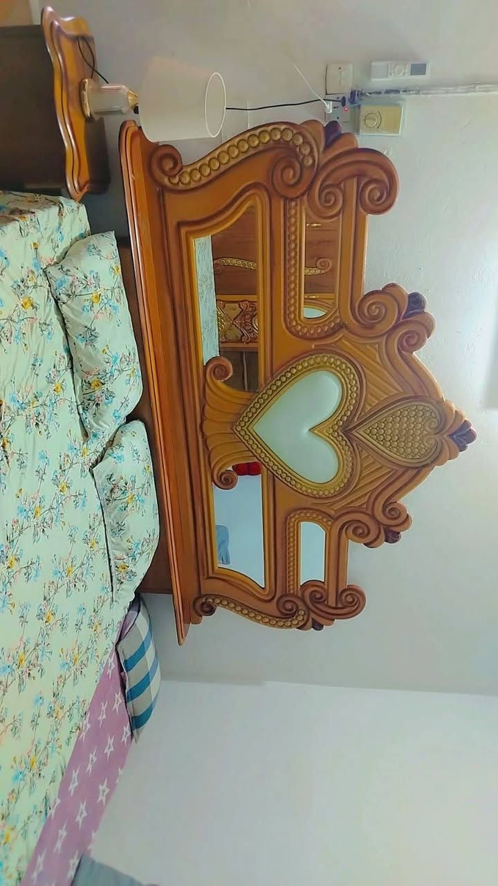 غرفه للبيع الاستفسار واتساب ***********
