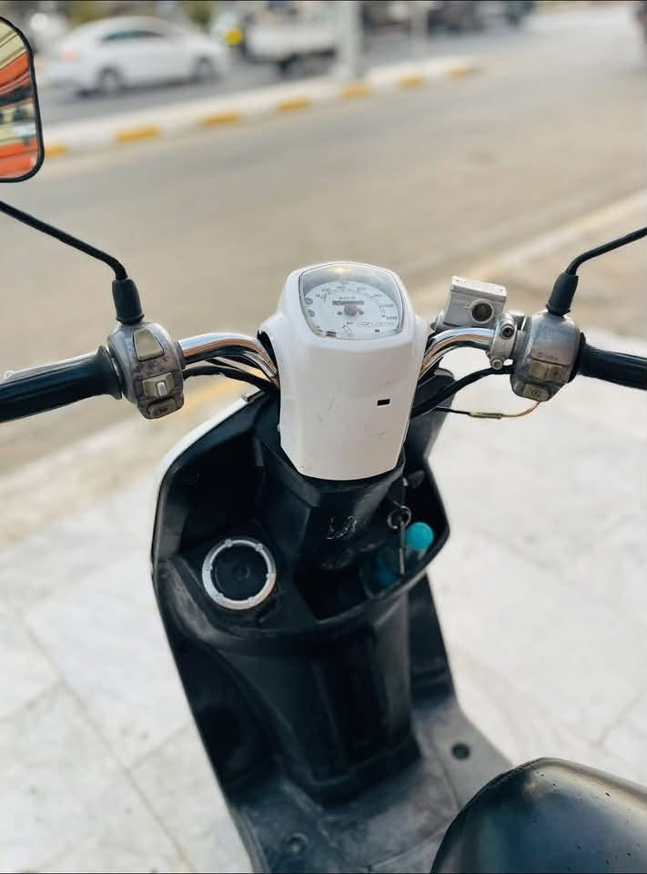 السلام عليكم
للبيع بوليسي دراجه جديده ماعوزه شي
سلف هندر كهربيات كله شغال بيه
سكن عالي ناصير اشاير كامله الدراجه
شلعه معدل دراجه نضيفه ٥٠ ابلاد ما مفتوحه
سعره ٨٠٠ وبيه مجال ناصريه مركز ***********
