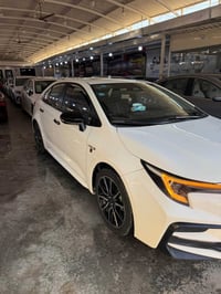 كورلا هايبرد 2023 شكل الامريكي S بلاك ماشيه 40 الف مكفوله من بارد وصبغ...