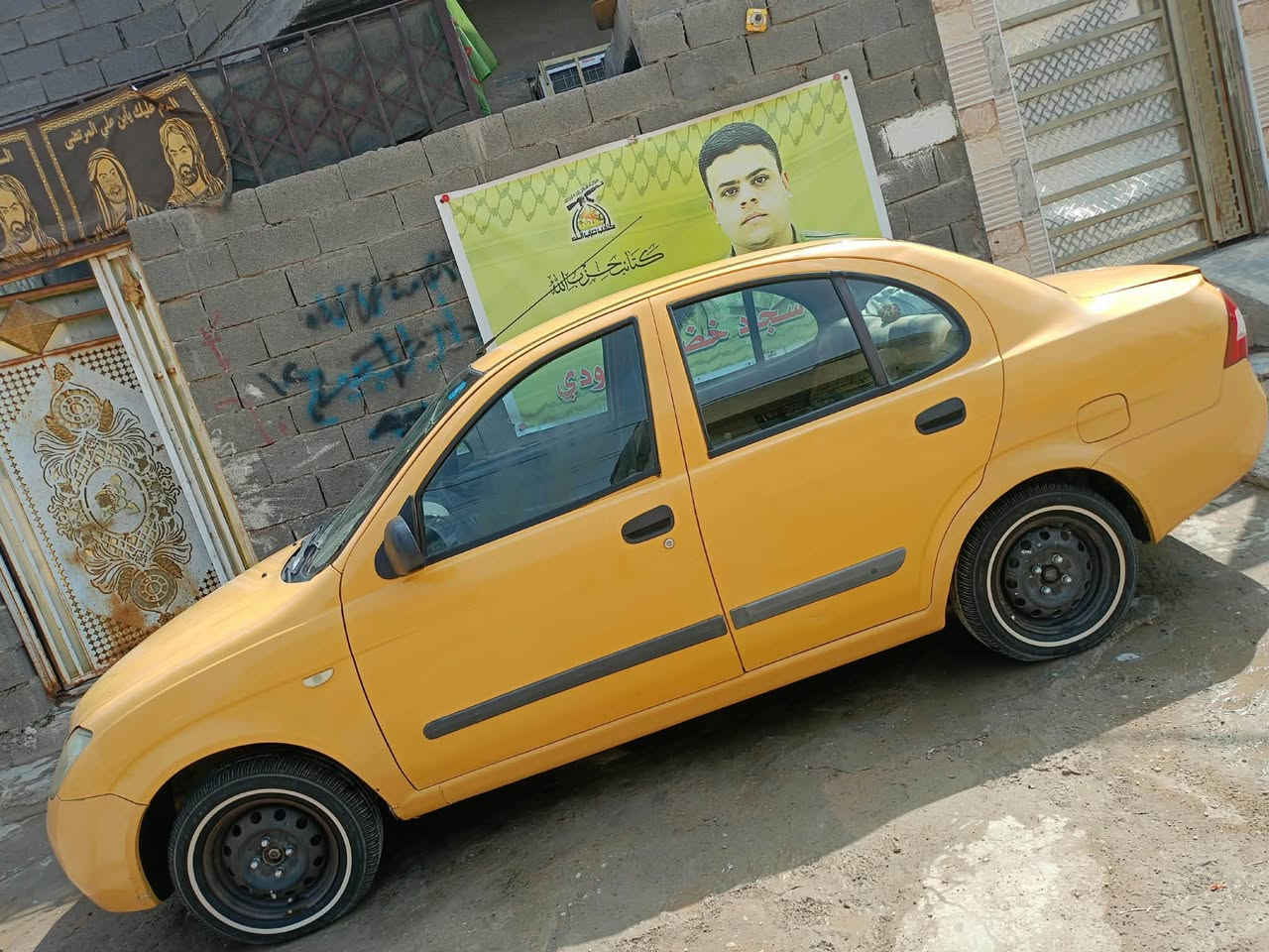 سيارة طيبة2015كير محرك تبريد خير من الله فول كشرته نضيفه ما به اي ضربه السعر 33ورقه مكان بغداد مدينه الصدر شارع السجه ***********
