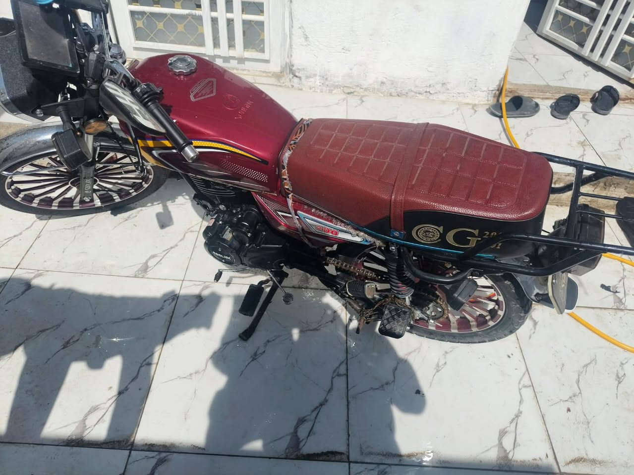 دراجه سونيك موديل 25 نظيفه خير من الله واوراقها كلها كامله*********** عنواني العبيدي سعر مليون
