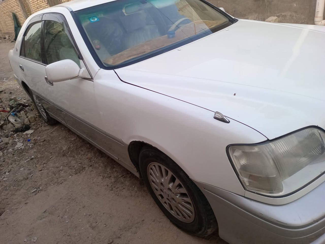 السلام عليكم 
جنون هازينه وكامله باقي عل كمرك وتصقيط الرقم 
دكمتين ديفور الزغير 
تبريد 
حداده 
كير 
كله كامله 
كفاله من الكص والضربه والضربه 
***********
السعر ٤٥ وبيه مجال
