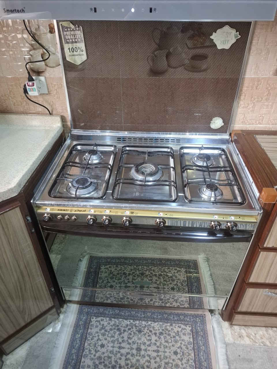سڵاوی خوا لەهەموو لایەک 👋
ئەم تەباخەمان هەیە   کریازی

هەتابڵێی پاکو خاوێن 6مانگە سەندراوە

 تەنها لەر بێ شوێنی ئەی فرۆشین

بەدڵت نەبوو ماڵی ئێمەیە هەموو دوگمەکانی ئیش ئەکا
چەرخی کارەبای 
ئاگرێکی زۆر جوانی هەیە

هەرکەس ویستی لەخزمەتی دام 
ژ/***********

