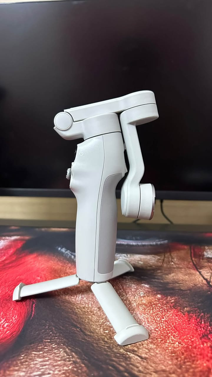 اوزمو DJI • موبايل ٧ • ضمان سنه