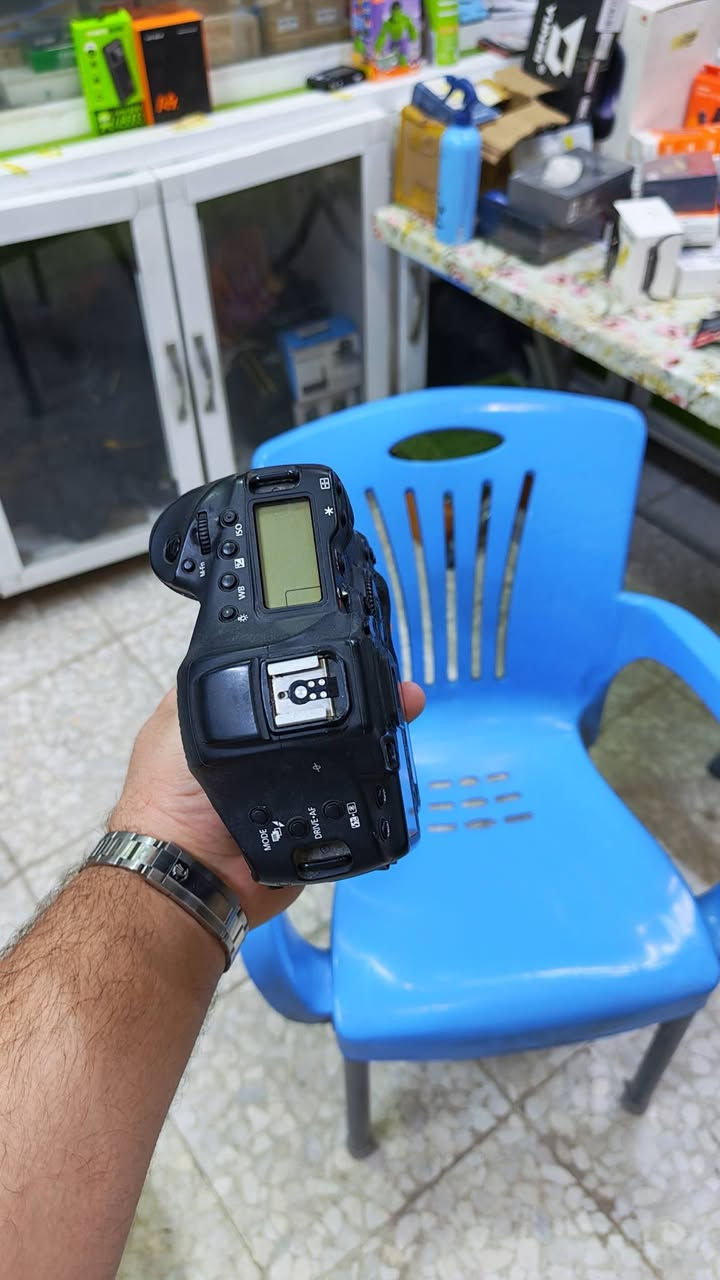 كانون تصوير رياضي 1DXmark2 
مع 70.200F 2.8 دبل استبلايزر اصدار الثالث
سعره كامل 3ملاين 
مكاني بابل 
***********
