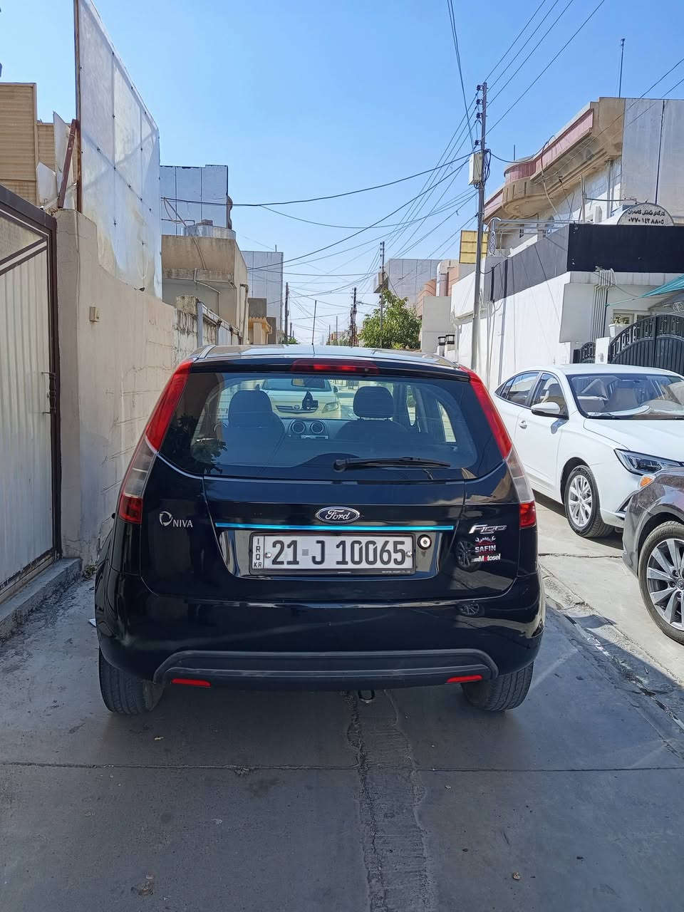 سەیارە بۆ فرۆشتن
*جۆر/ Ford Figo
*مۆدێل: 2013
*رەنگ: ڕەش
*ژمارە: 21 J 10065 - سلێمانی*
*سەنەوی: هەتاکو ساڵ /2029 
*129هەزار کم ڕۆیشتووە]*
* / گێڕی ئۆتۆمایک
: زۆر پاک. وەک لە وێنەکەدا دیارە بێ عەیبە
وەتساپ/***********

