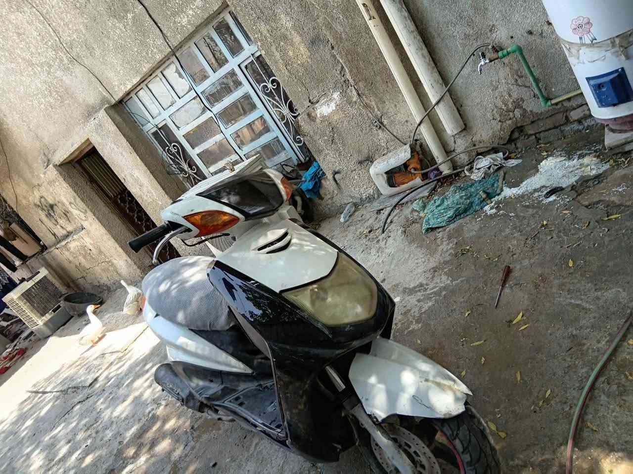 سلام عليكم دراجه الى بيع شلعه معدل نكره سلف هندر كهربائيان كله شغاله ما مفتوحه ابد مكفوله  كفاله صاله على ايدي 5اشهر من ربه نضيفه نقصه بس سبايتر سيبايه سعر 350بيه مجال لطيين رقمي ***********متواجد واتساب رصيد
