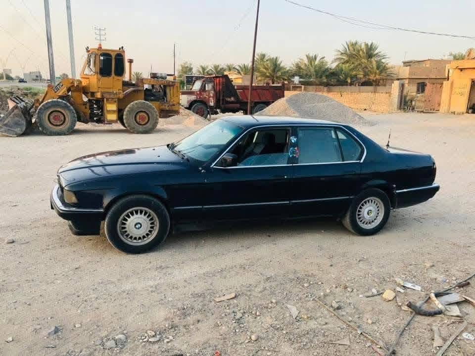 BMW/1993 /730/6سلندر

#بيع_او_مراوس

فول ماعده الفتحه

شاشة وكامرة ودمام

دبل جكمجه

تخم تاير جديد

كير ومكينه صار شهر لمن شديتهن جدد 

صبغ عام فرن جديد أثر جراد

داخلهه بعده شركه 

تدفئة  تبريد عوزه كامبريسر

كهربائيات شرط بدون جطل كلها شغاله 

سنوية وارقام جدد

السعر 40 مكاني بغداد /المدائن 
***********
