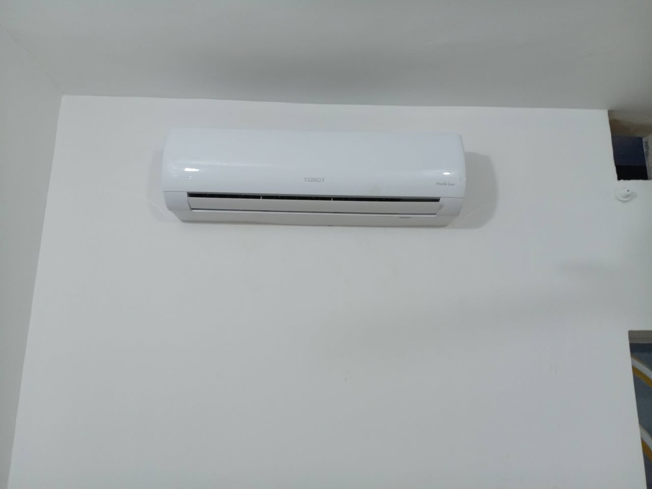 جاهزون لتنصيب كافه انوع السبالت وتنظيف وصيانه وشحن غاز بأسعار مناسبه رقمي ***********
