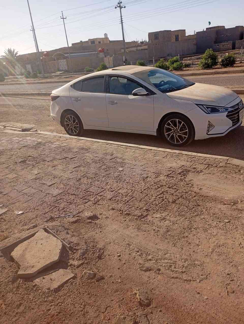 هونداي النترا 20 خليجي فول مواصفات 
محرك وكير  وضع الشركه
   ماشيه 115
 بدون بصمه فقط رقم اربيل السعر 138 التفاصيل 
***********

نص مكتوب في الصور:
- realme Shot on realme C35 2026/05/19 11:46