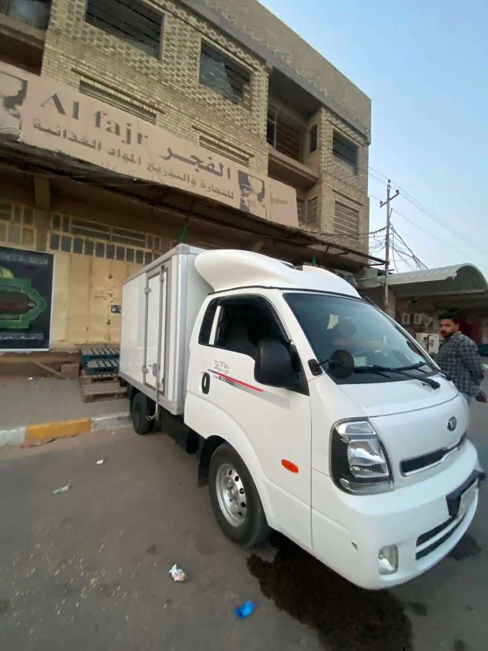 كيه بنكو براد
موديل 2022ماشيه 63الف 
فول نضافه استعمال بسيط 
***********   العنوان. ذي قار

