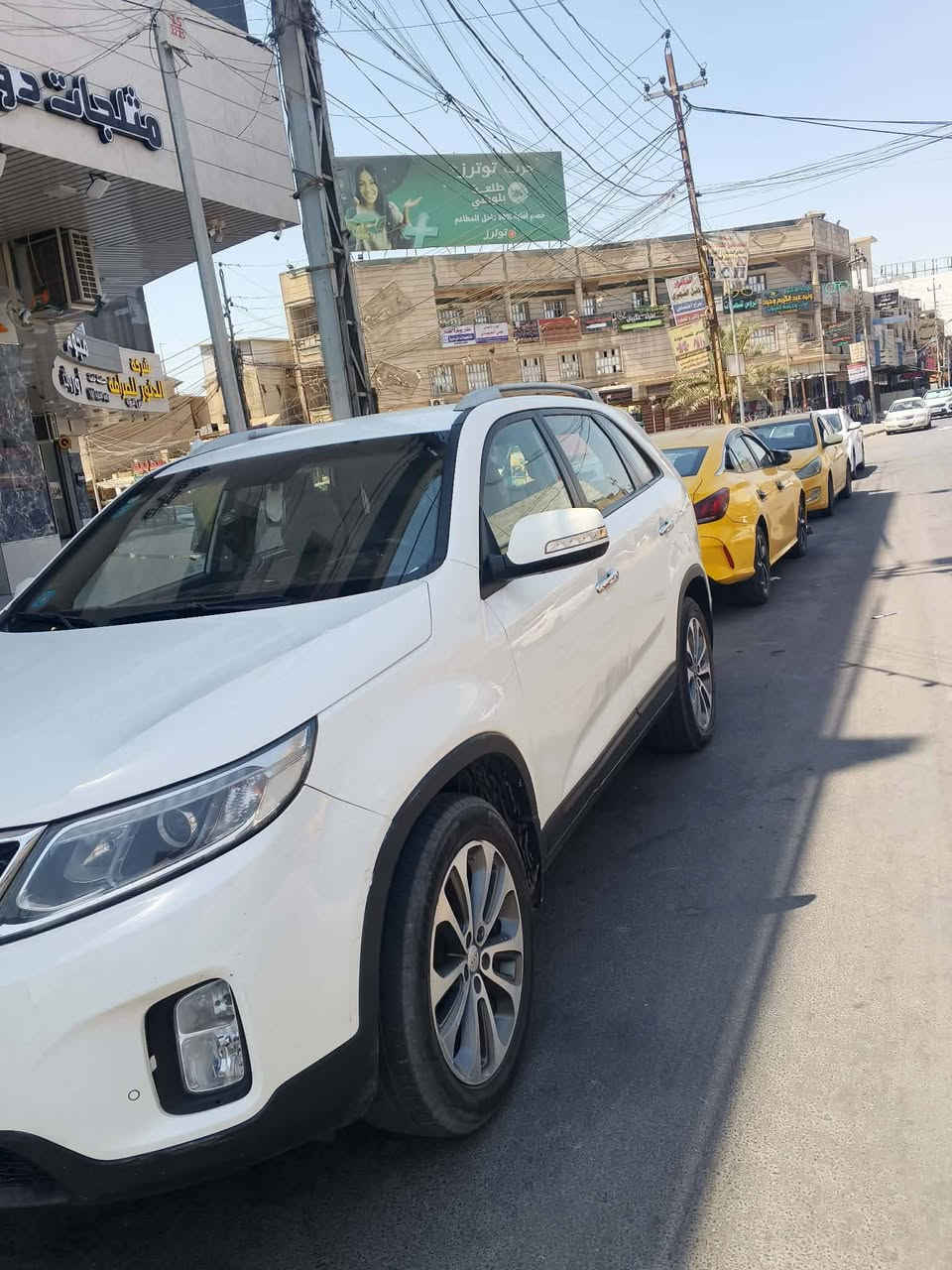 السلام عليكم 
سورنتو، موديل 2015، رقم بغداد الانكليزي، فووووول عدا البانوراما محرك 2400، السيارة مكفولة من الصبغ والضربة والتبديل وتبريد ثلج وصدر الامامي والخلفي ممتاز الكير والمحرك ممتاز 100٪
(السونار مرفق بالمنشور) 
مواصفات السيارة
1-بصمة
2-تحكمات
3-تبريد ثلاث قطع
4-سبع راكب
5-ويل كب العدد ٥
6-كرسي كهرباء
7-كاميرا خلفية
8-بلوتوث واواكس ونظام USB
9-اشاير مري
10-حاكية
11-حساس امامي
12-كشنات جلد
13-مثبت السرعة
14-ارضيات جلد
15-لد امامي
16-حساس خلفي
17-مري شفط
18-نظام ECO
20-بصمة ابواب ترحيب
يعني السيارة فوول بس عدا البنوراما
السعر 153
الهاتف ***********
