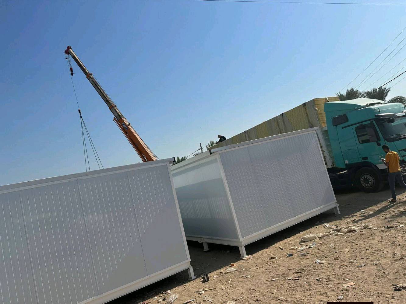 ***********
معمل كرفانات الفرات الهندسي 🏗️✨
لصناعة الكرفانات والمباني الجاهزة 🏢🛡️
​نوفر لك أحدث حلول البناء السريع والآمن بمواصفات هندسية متينة تناسب جميع الاحتياجات الشخصية والتجارية 🚀🔧.
​لماذا تختار الفرات الهندسي؟ 🌟
​🔥 عزل وأمان عالي: اعتماد أفضل المواد المقاومة للحريق والعوامل الجوية لضمان حماية قصوى.
​📐 تصاميم حسب الطلب: تنفيذ كافة الأبعاد والقياسات بدقة عالية للمنازل، المكاتب، والمشاريع الاستثمارية.
​🏗️ جاهزية كاملة: استعداد لتجهيز الشركات والمواقع الإنشائية بالحجم والعدد المطلوب.
​🚚 شحن وتثبيت: نوفر خدمة النقل والتركيب لمختلف محافظات العراق.
​💰 أسعار مناسبة: جودة ممتازة بأسعار منافسة مع عروض خاصة للمشاريع والكميات.
​📍 العنوان: العراق - بابل - أبي غرق
📞 للحجز والاستفسار (اتصال / واتساب):
📱 ***********
📱 ***********
​✨ رضاكم هو هدفنا الأول.. تواصل معنا اليوم لتحويل فكرتك إلى واقع آمن ومتقن! 🤝🤝